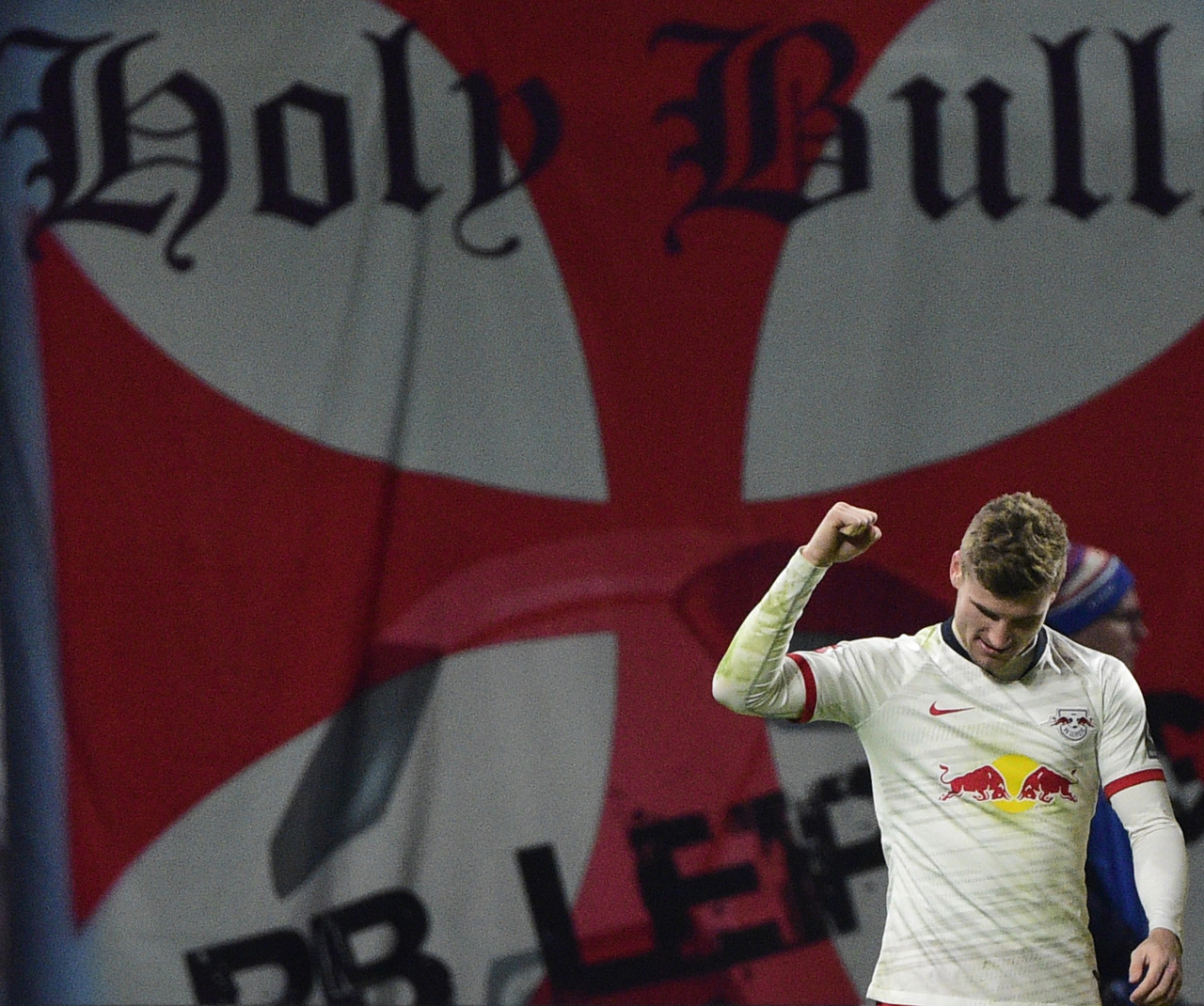 AI这次又“抢”了谁的饭碗？直播间里的数字人